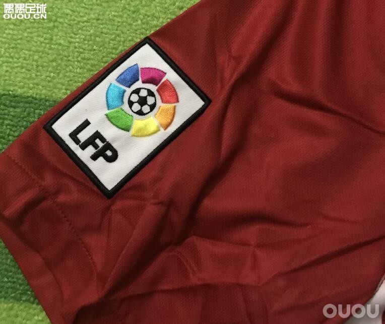 1516赛季马德里竞技*马竞主场短袖球迷版光板球衣球服686337-648只有L码