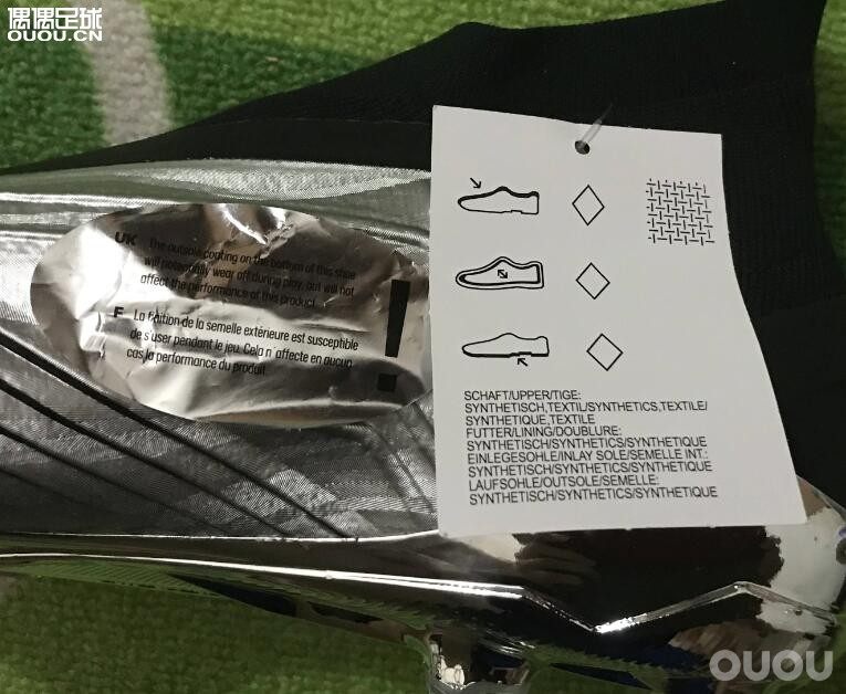 阿迪达斯 Adidas猎鹰 PREDATOR 19+ 超顶FG 男子足球鞋F35611 JP275