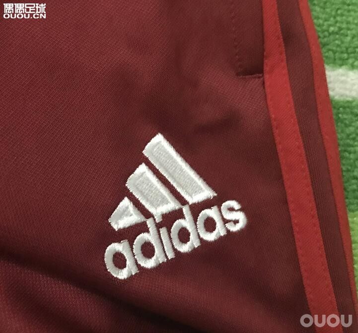 1516赛季拜仁*慕尼黑红色运动休闲套装S27278现货只有M码