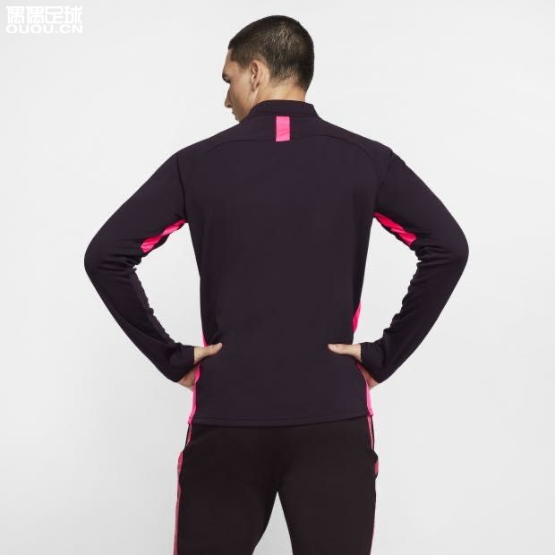 Nike耐克足球运动训练套头衫冬季保暖半拉链长袖拇指扣加绒训练外套BQ7474-659