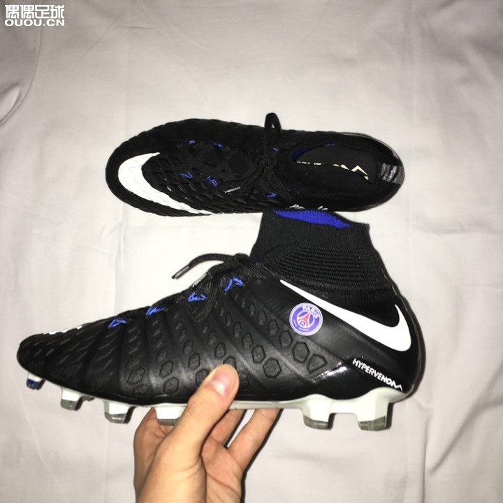 清理鞋柜 随便卖卖
全新超顶级毒锋3 尺码42.5 jp270 大底fg