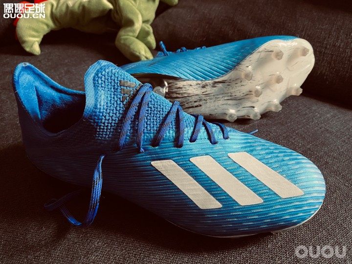 官网活动拍的,早上刚收到。