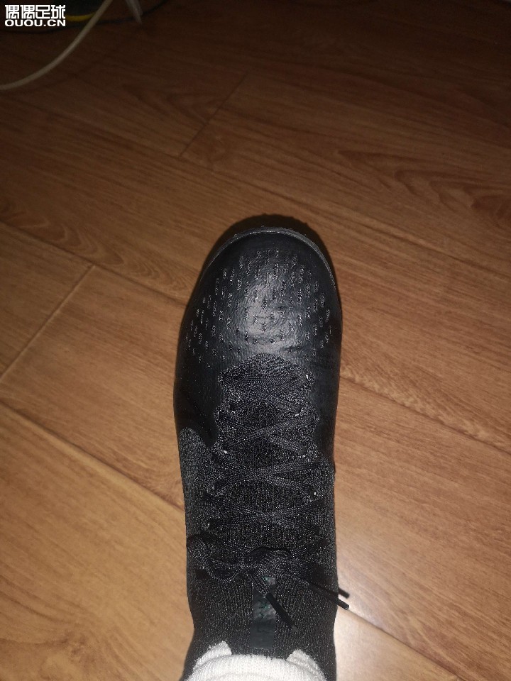 是我喜欢的风格,闷骚型,低调不失内涵。