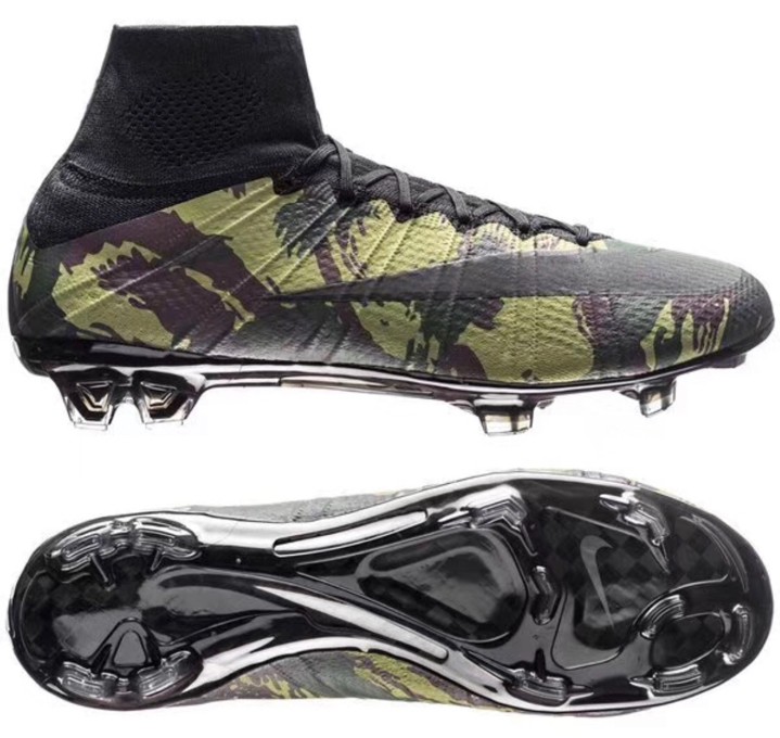 求助,sf4偏码么穿刺客12的次顶稍大一点点,这个鞋该怎么选啊。