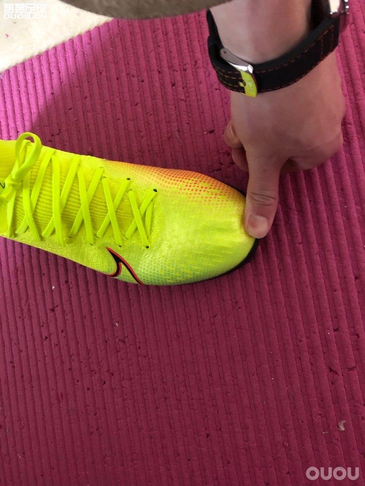 明天可以踢球啦 总结下最近买的鞋 和一些小问题希望大佬帮助