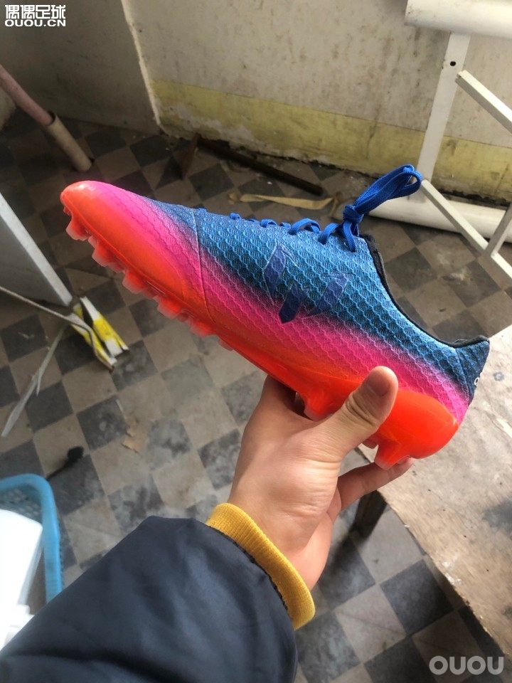 国产这走线我真的吐了,算中奖了,?