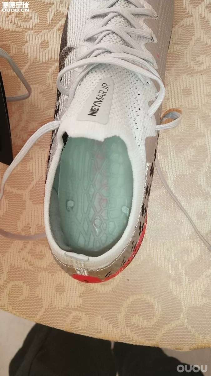 各位兄弟帮忙看下这鞋正不正