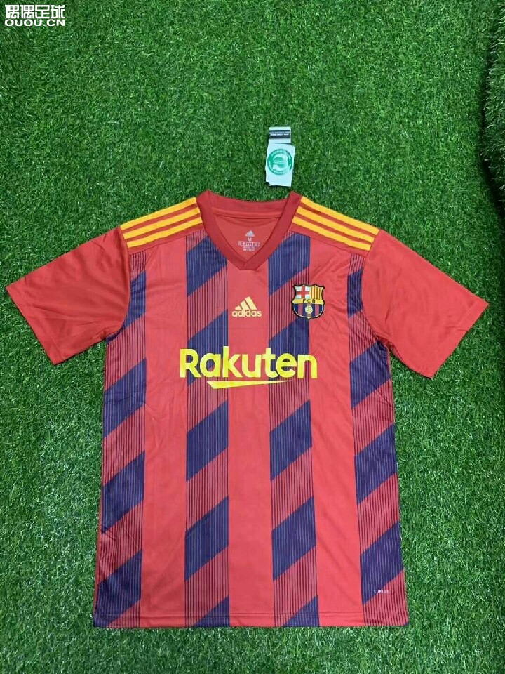 如果巴萨下赛季主场球衣长这样,这就太恐怖了吧。