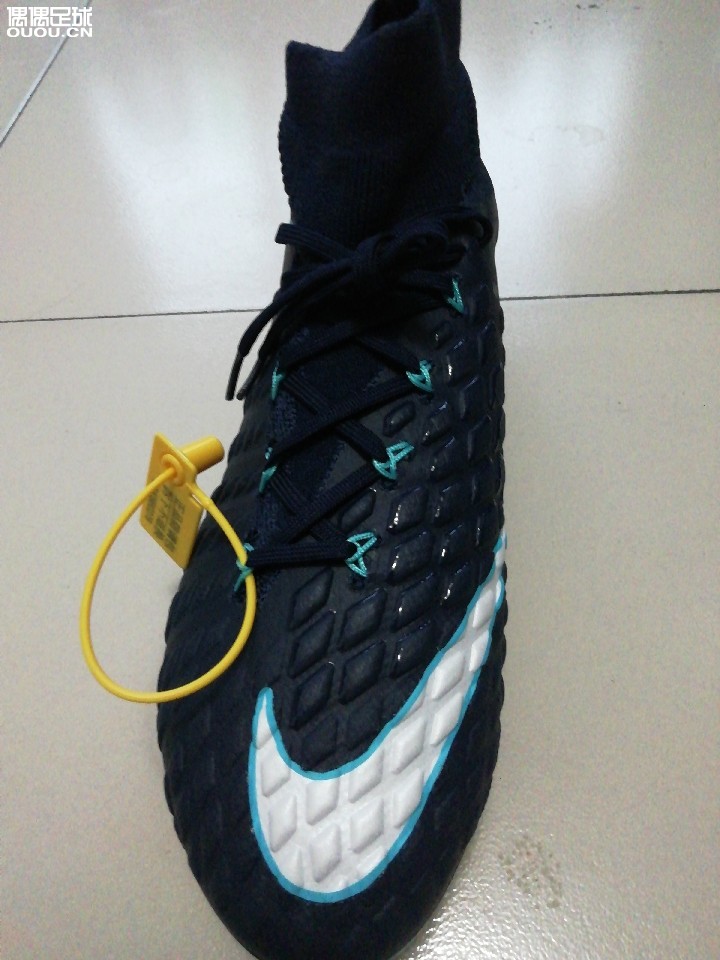 毒蜂三意产超顶,某宝入手求大佬鉴定?