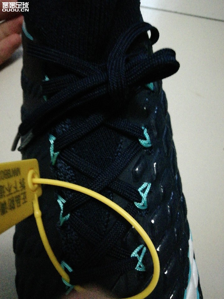 毒蜂三意产超顶,某宝入手求大佬鉴定?