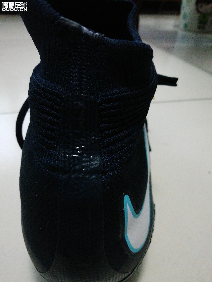 毒蜂三意产超顶,某宝入手求大佬鉴定?