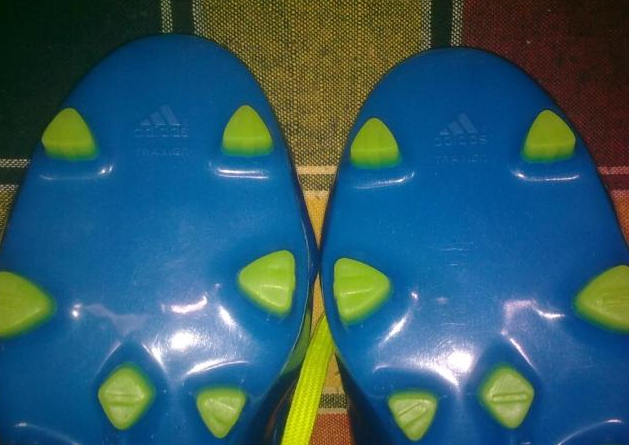 大家帮忙看看这双F50