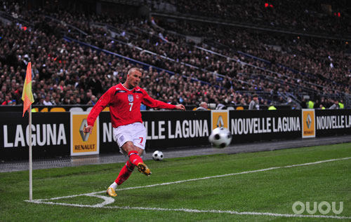 苦苦搜寻一年的金靴到手