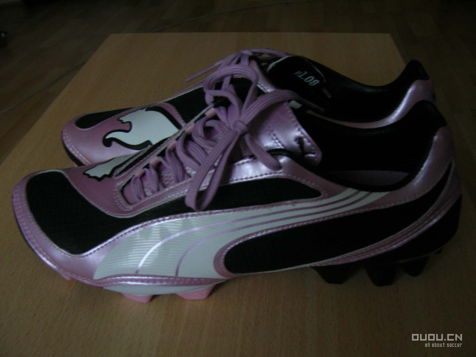 来发一下我的鞋子(又增加两双今天才买的NIKE10.16;再加一双F50 11.23)