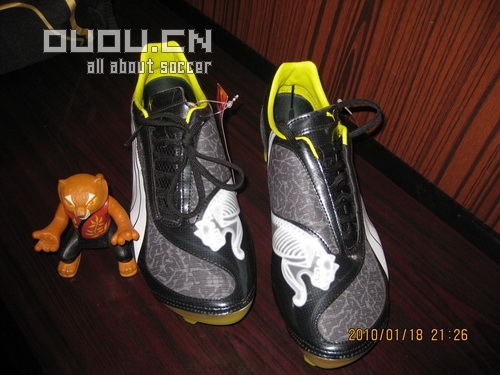 老鞋新赏——PUMA V1.08 TRICKS